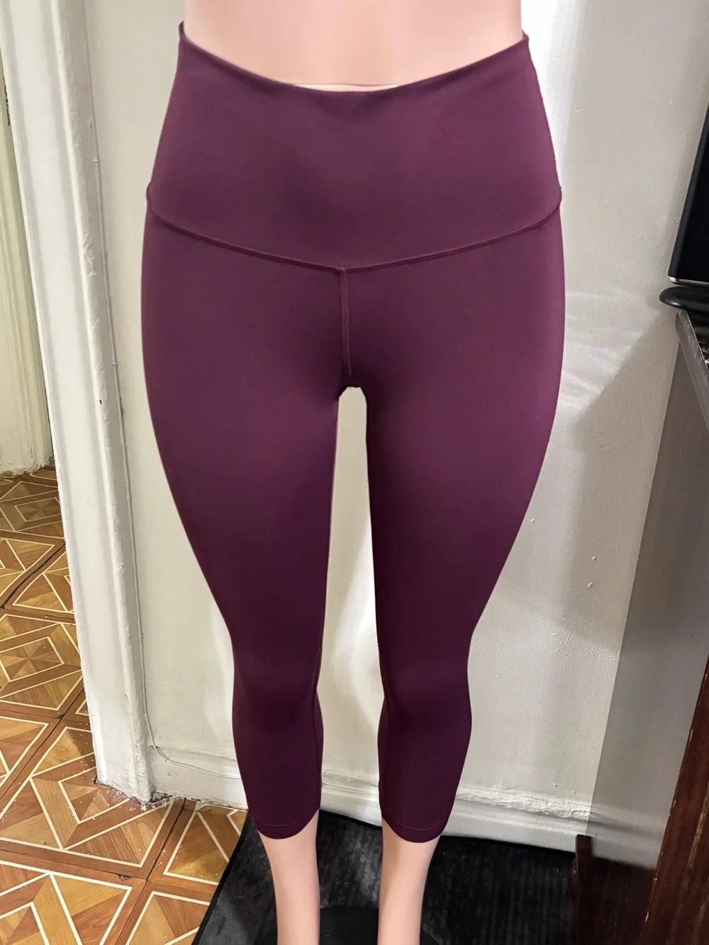 LULULEMON ATHLETICA Women’s High-Rise Cropped Leggings